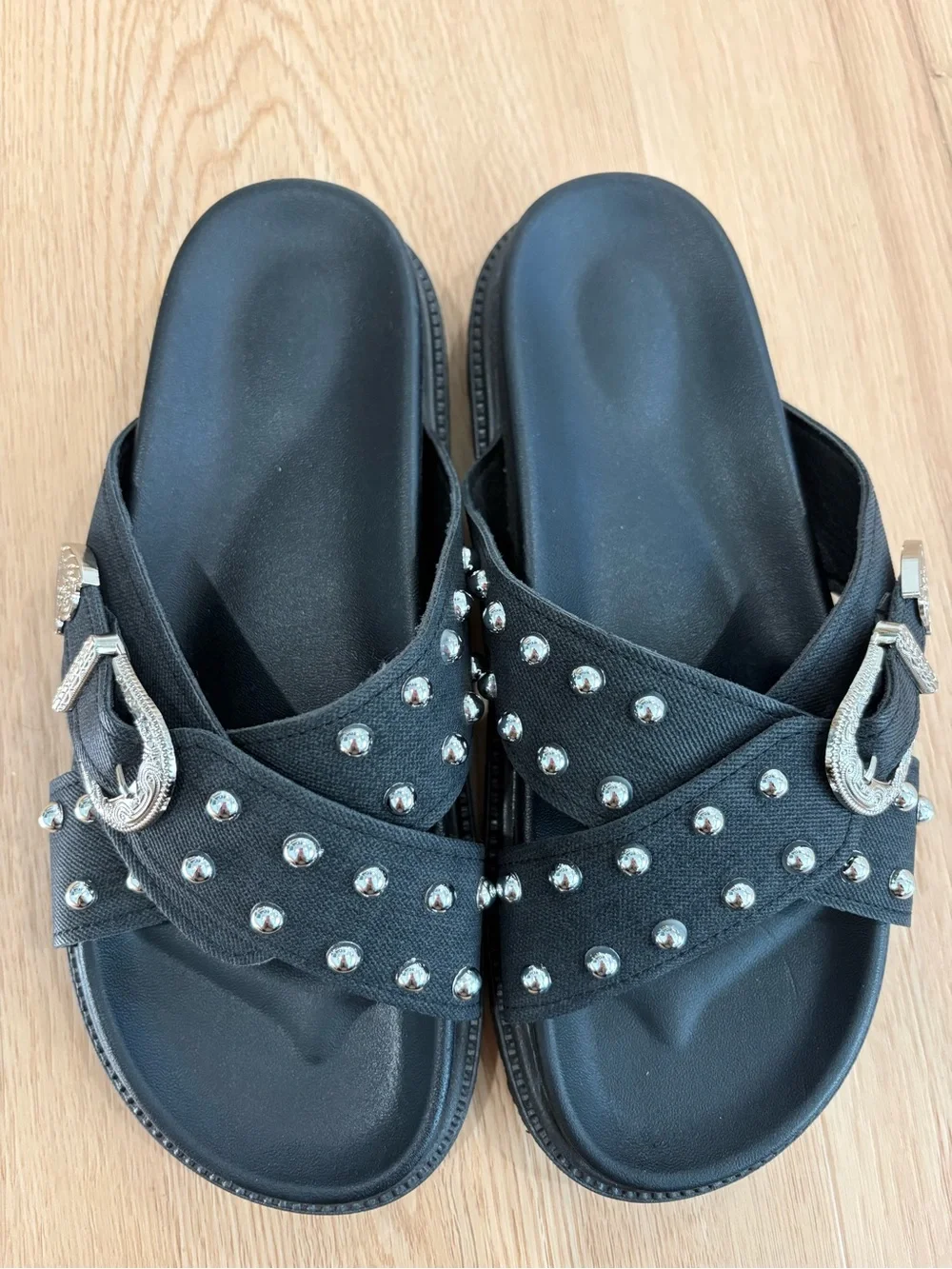 Studded platform sandals black silver size 8